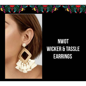 NWOT| WICKER WITH TASSLE EARRINGS